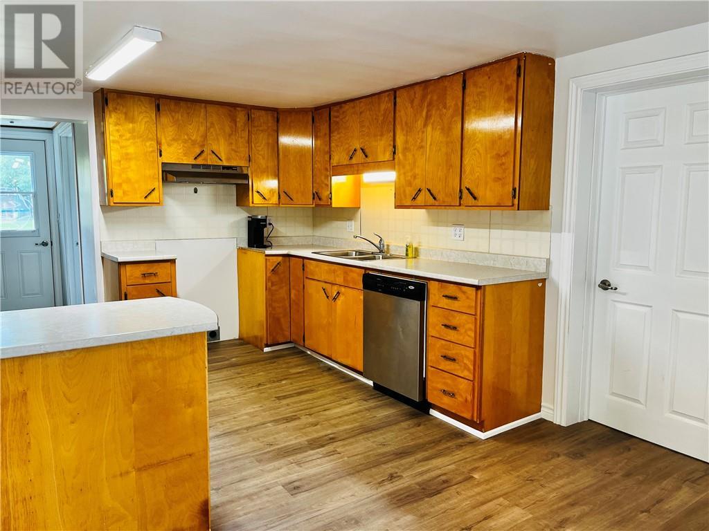 65 Queen Street, Manitowaning Property Listing MLS® 2115831