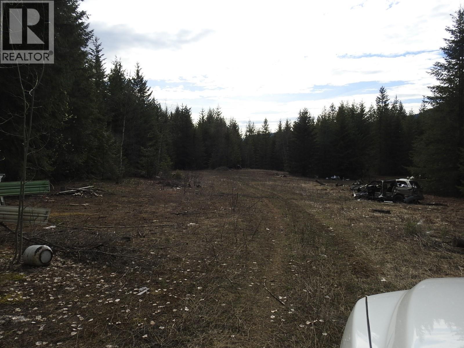 50 East Poirier Road. Mara, British Columbia