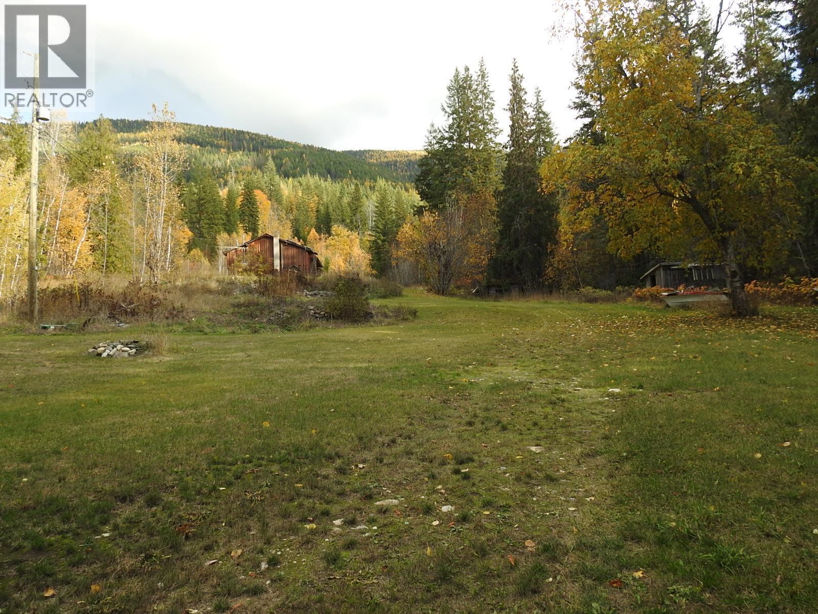 50 East Poirier Road. Mara, British Columbia