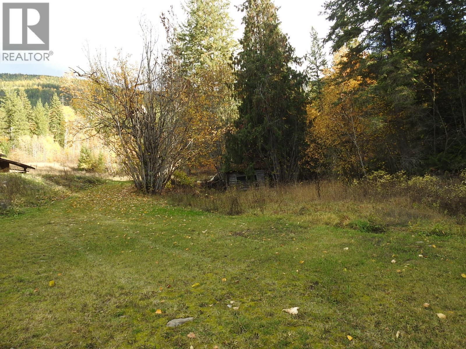 50 East Poirier Road. Mara, British Columbia