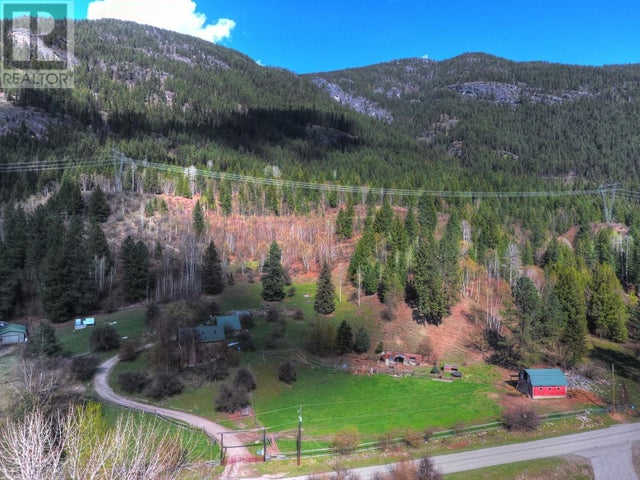 2960 Upper Slocan Park Road, Slocan Park