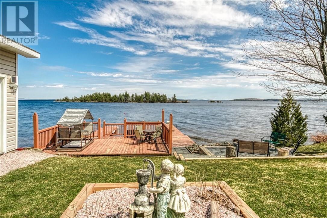 1475 West Bay Road, Garson Property Listing MLS® 2116238