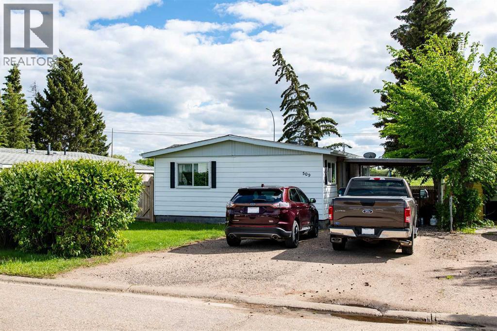 509 2 Avenuecrescent, Wainwright