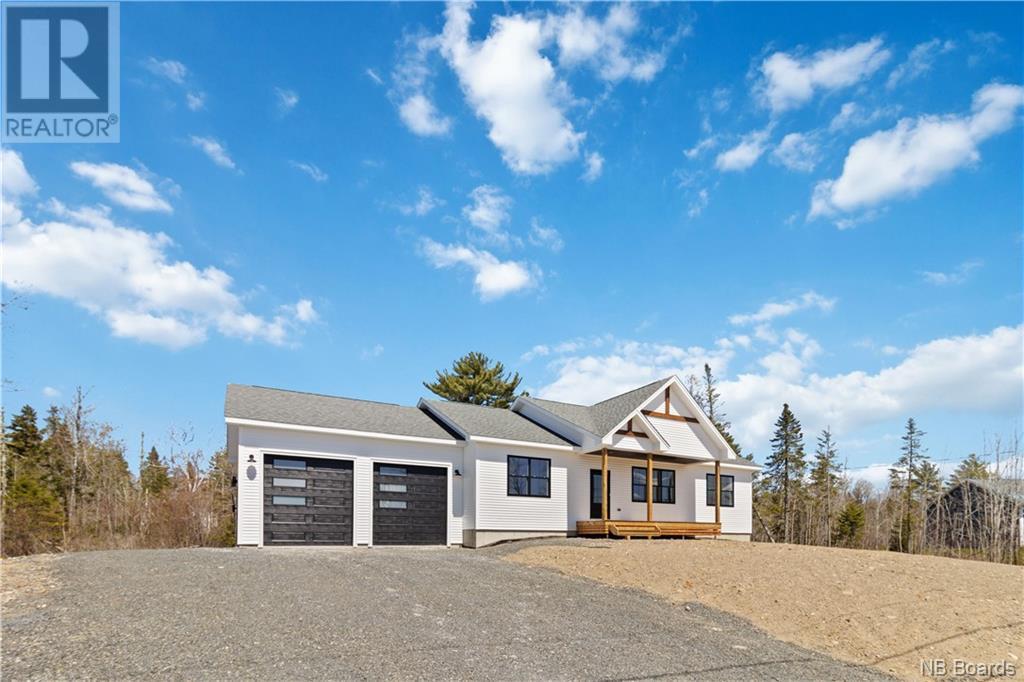 7 White Fox Drive, Hanwell Property Listing MLS® NB098783