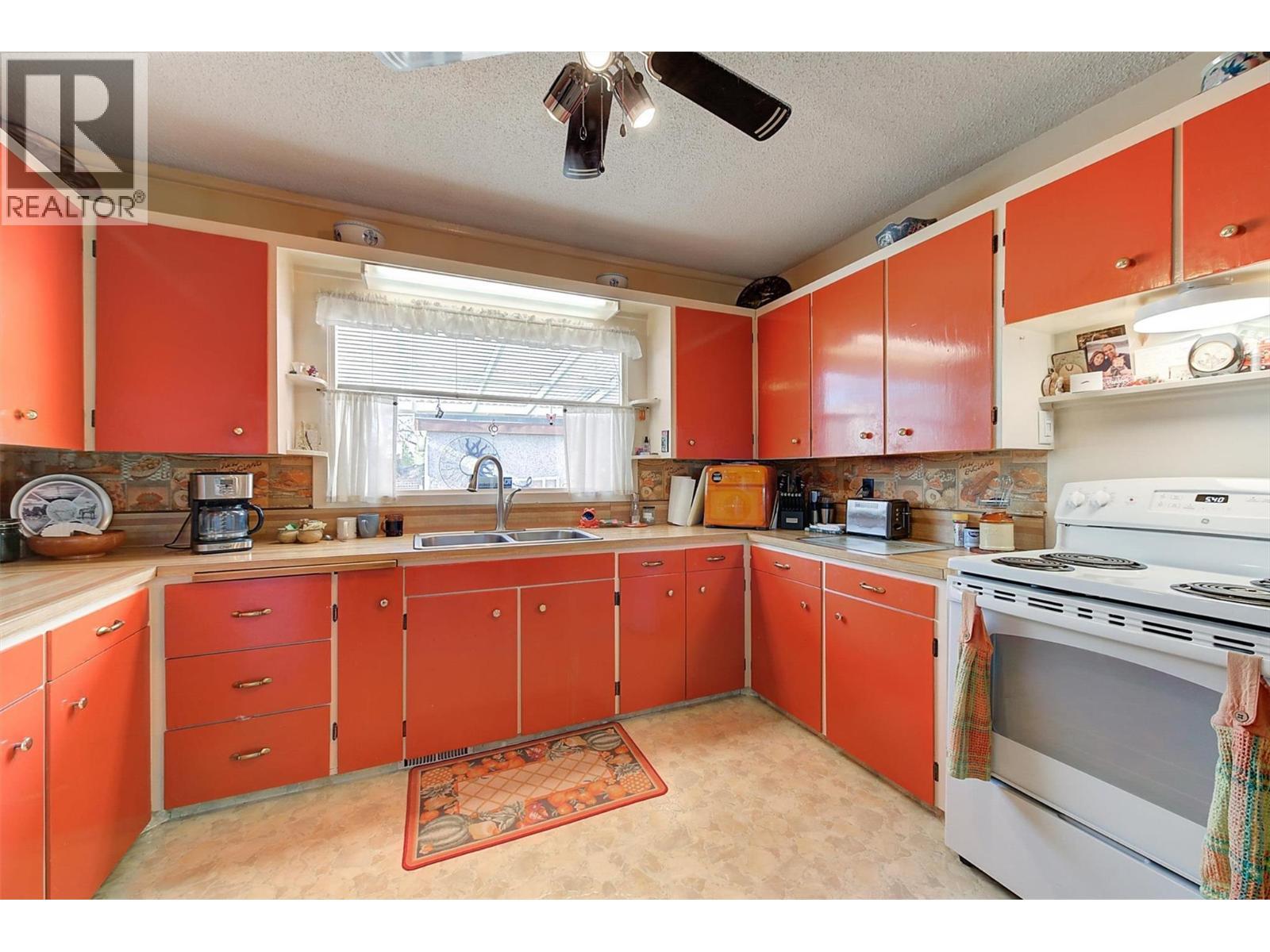 540 Patterson Avenue Lot# B. Kelowna, British Columbia