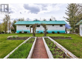 3726 Zinck Road. Scotch Creek, British Columbia