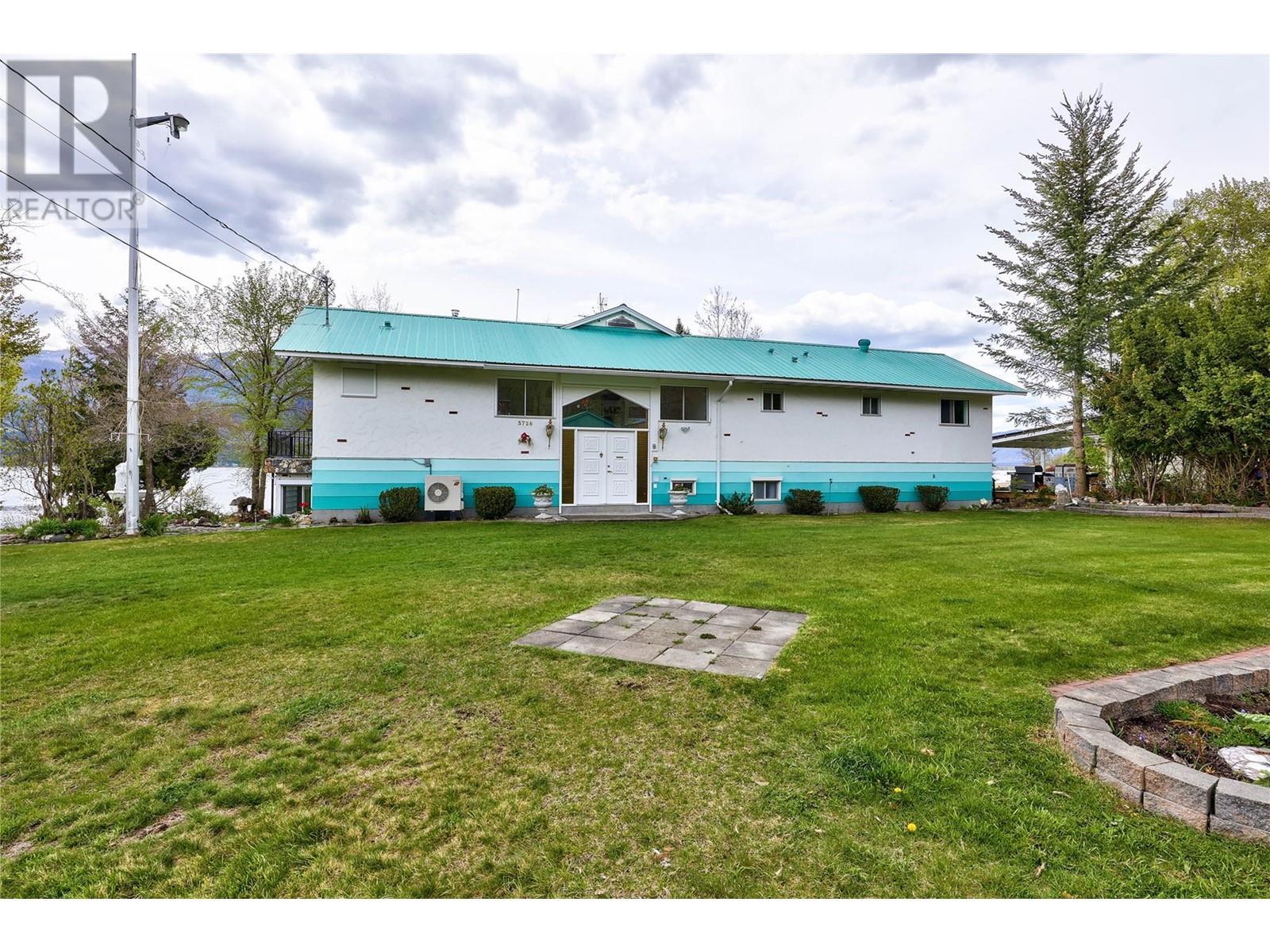 3726 Zinck Road. Scotch Creek, British Columbia