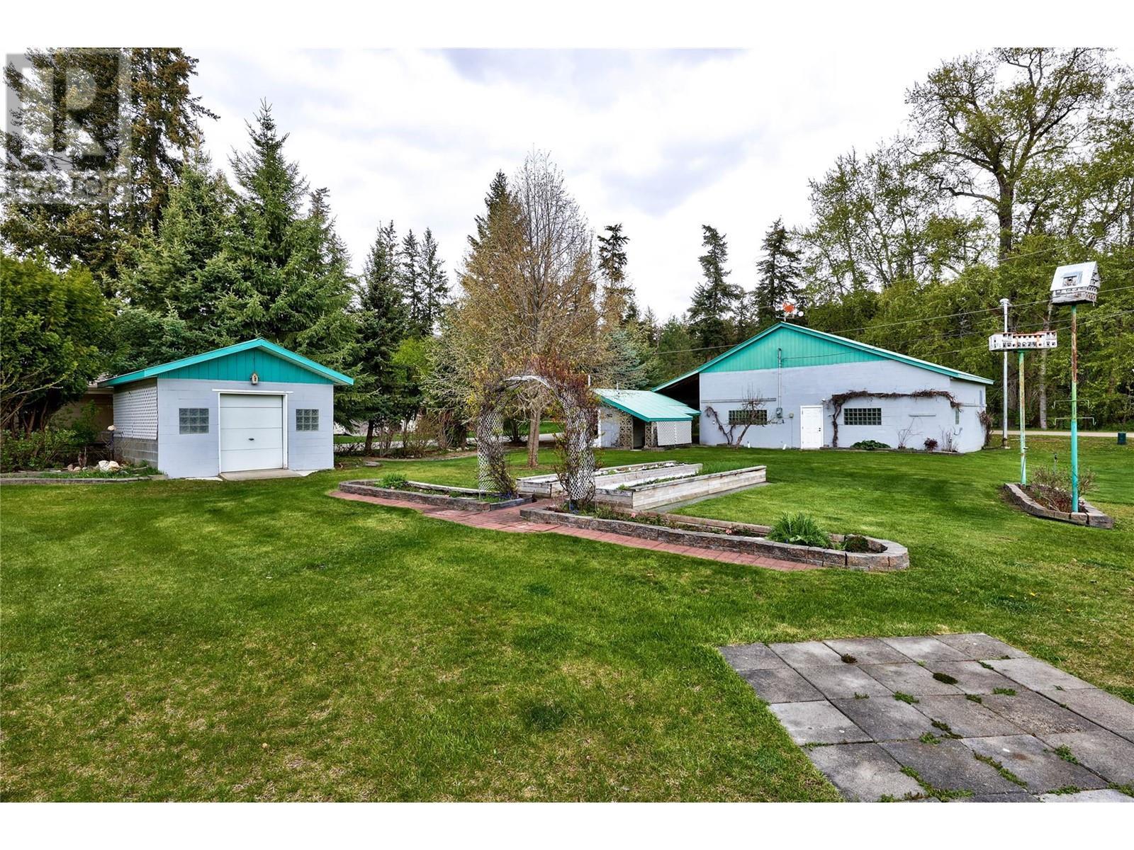 3726 Zinck Road. Scotch Creek, British Columbia