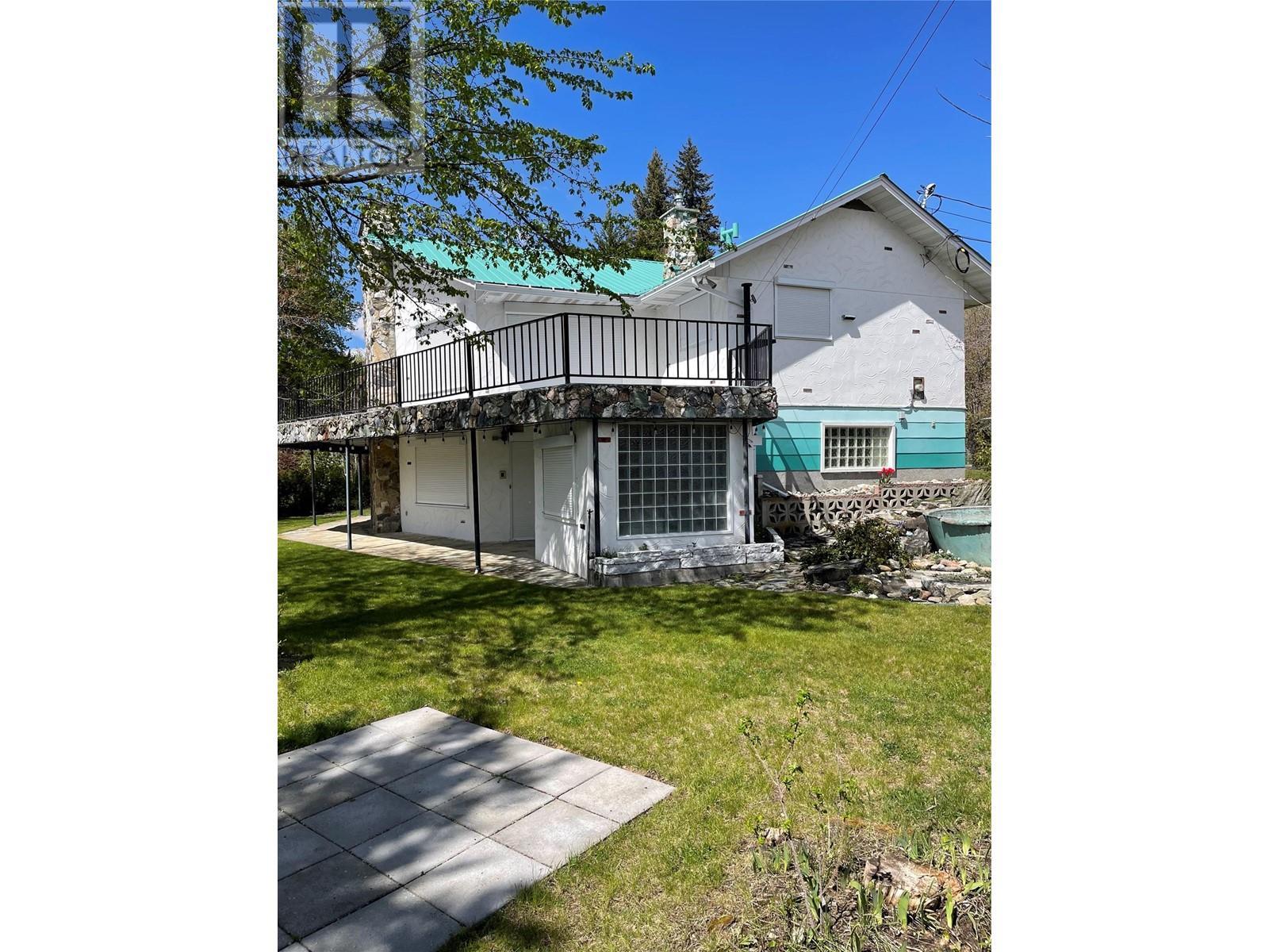 3726 Zinck Road. Scotch Creek, British Columbia