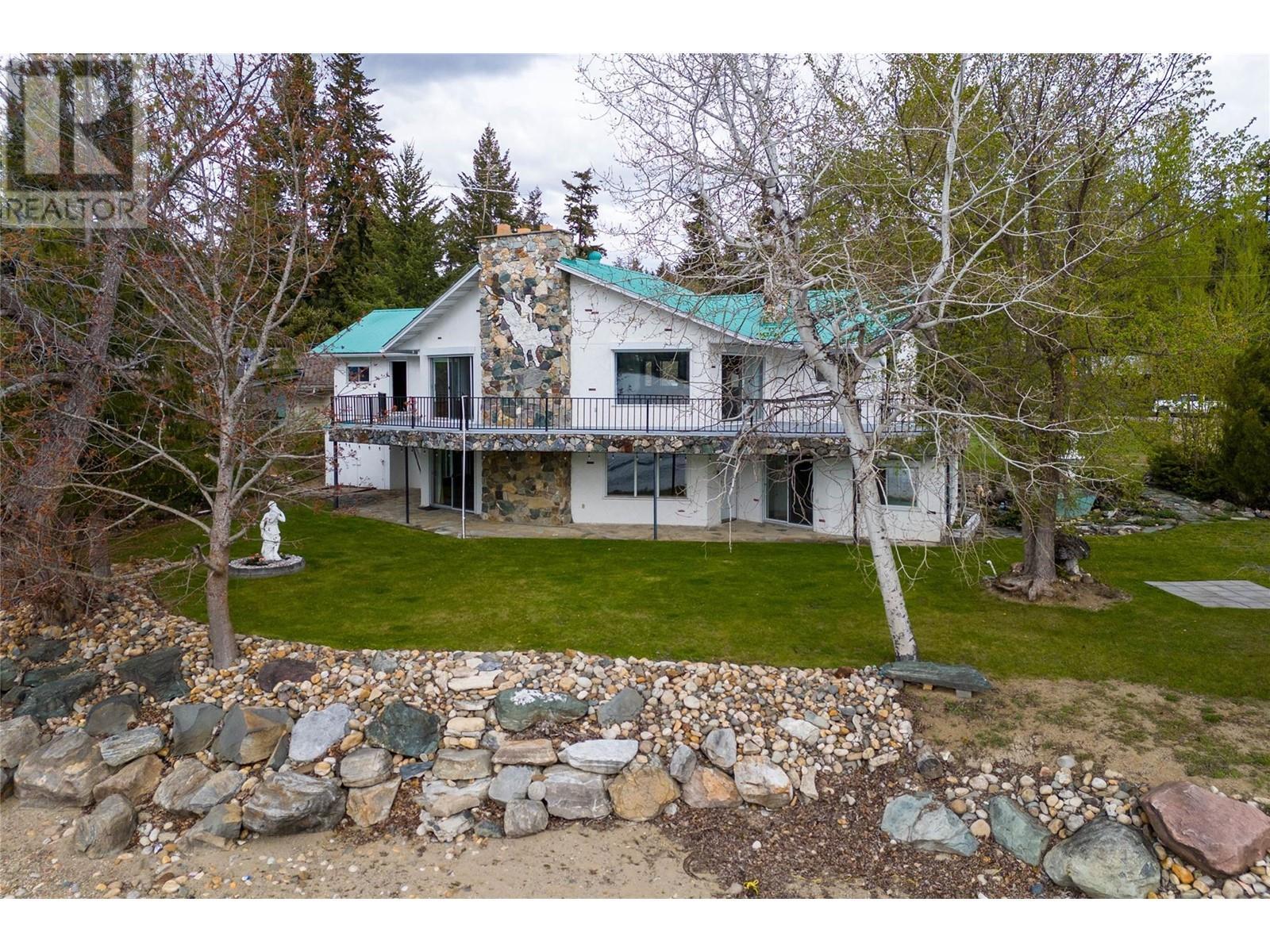 3726 Zinck Road. Scotch Creek, British Columbia