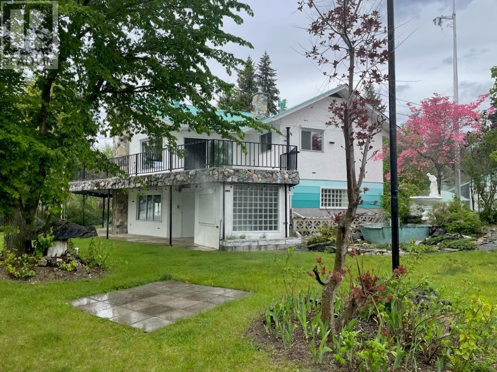 3726 Zinck Road. Scotch Creek, British Columbia