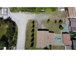 441 Oak Avenue. Sicamous, British Columbia