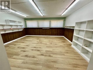 441 Oak Avenue. Sicamous, British Columbia