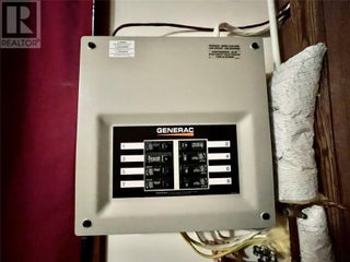 441 Oak Avenue. Sicamous, British Columbia