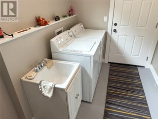 6862 Madrid Way. Kelowna, British Columbia