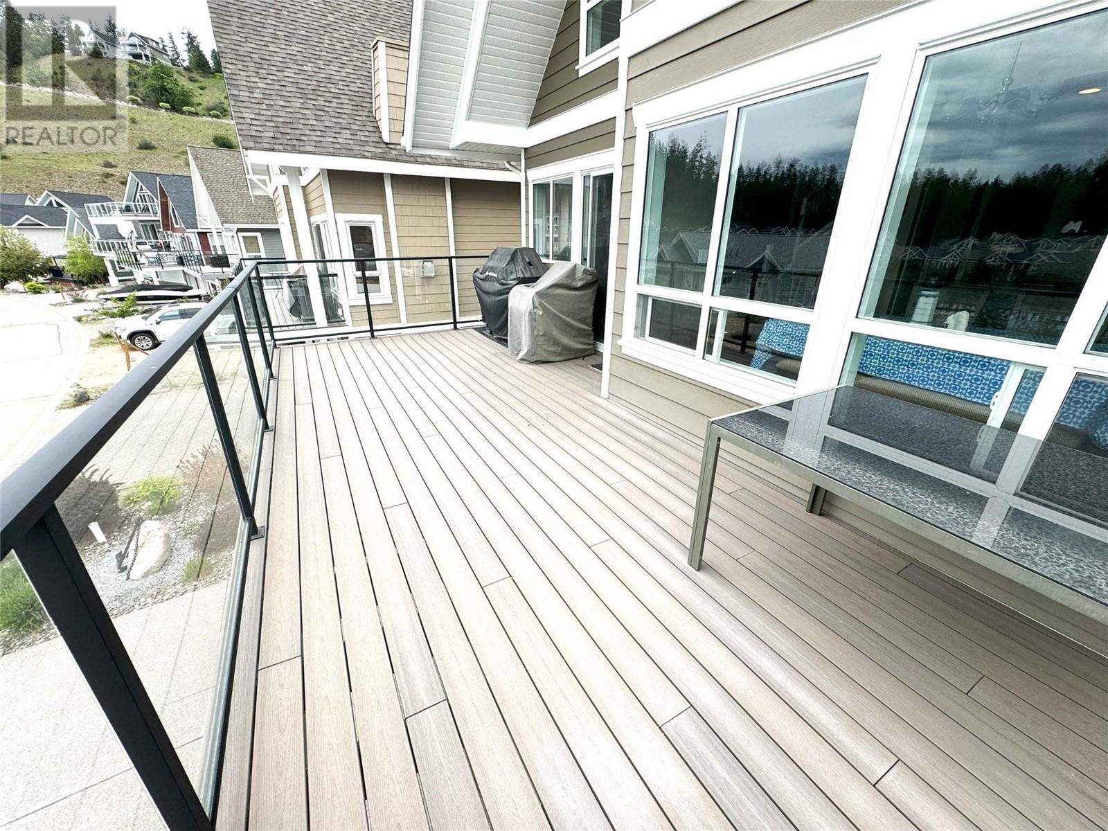 6862 Madrid Way. Kelowna, British Columbia