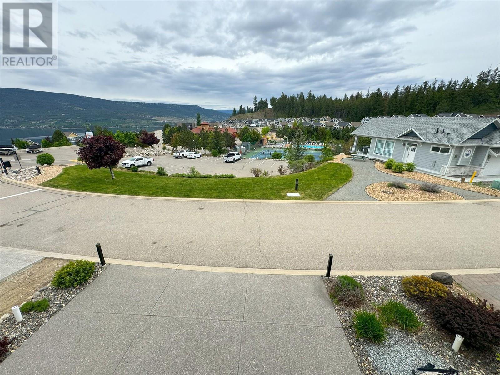 6862 Madrid Way. Kelowna, British Columbia