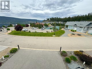 6862 Madrid Way. Kelowna, British Columbia