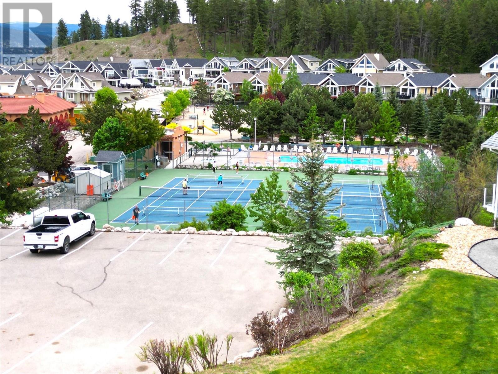 6862 Madrid Way. Kelowna, British Columbia