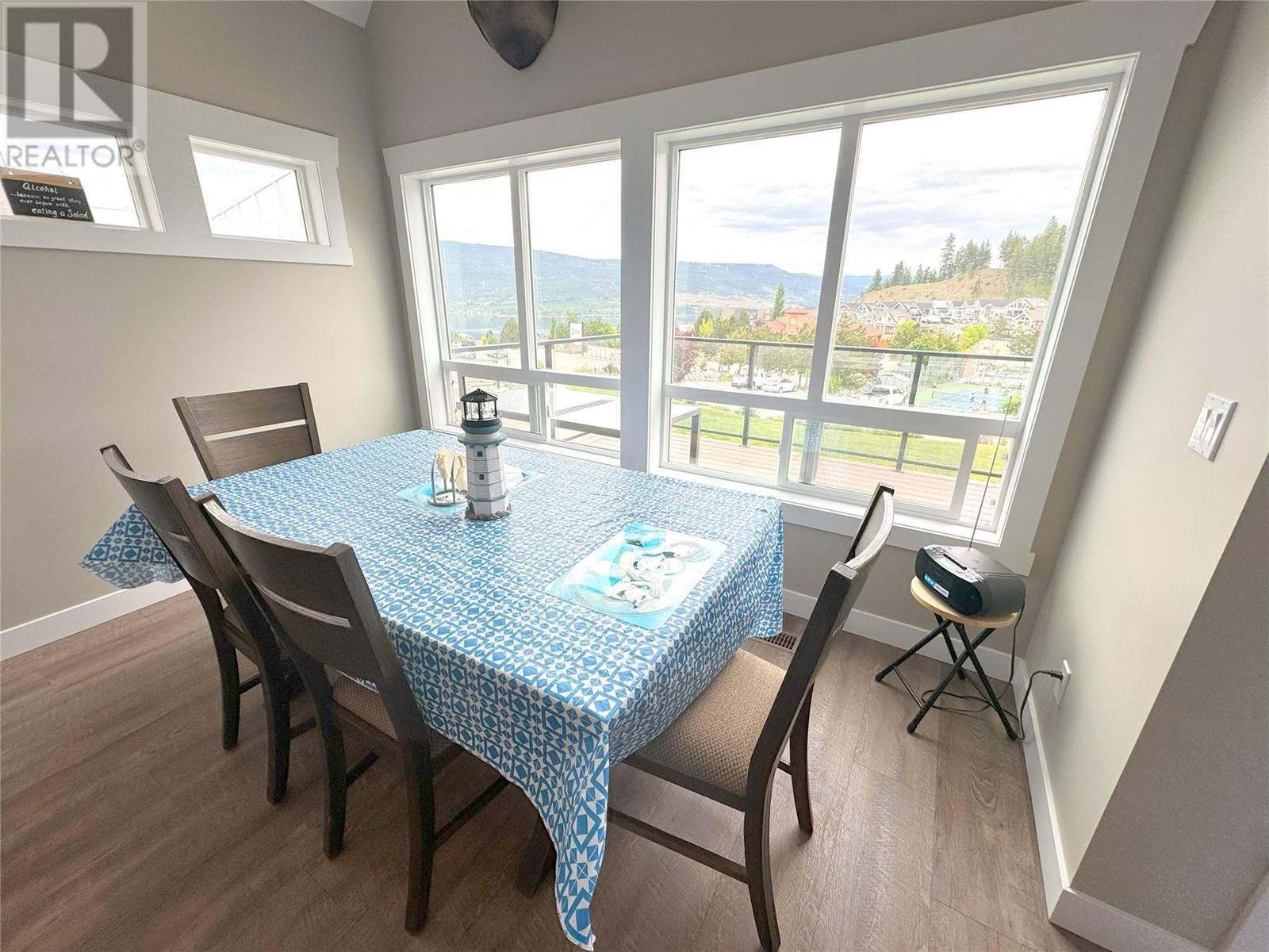 6862 Madrid Way. Kelowna, British Columbia