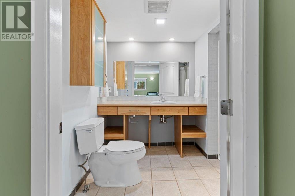 4170 Lake Avenue. Peachland, British Columbia