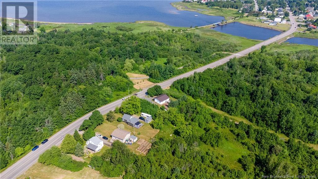 98 Pointe Du Chene Road, PointeDuChêne Property Listing MLS® M160461