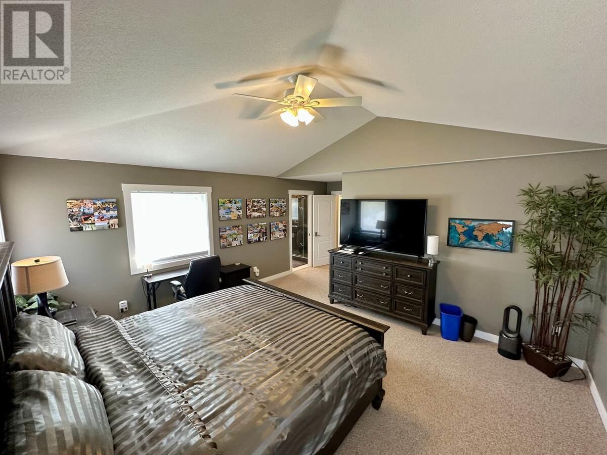 3911 Lakevale Place. Kelowna, British Columbia