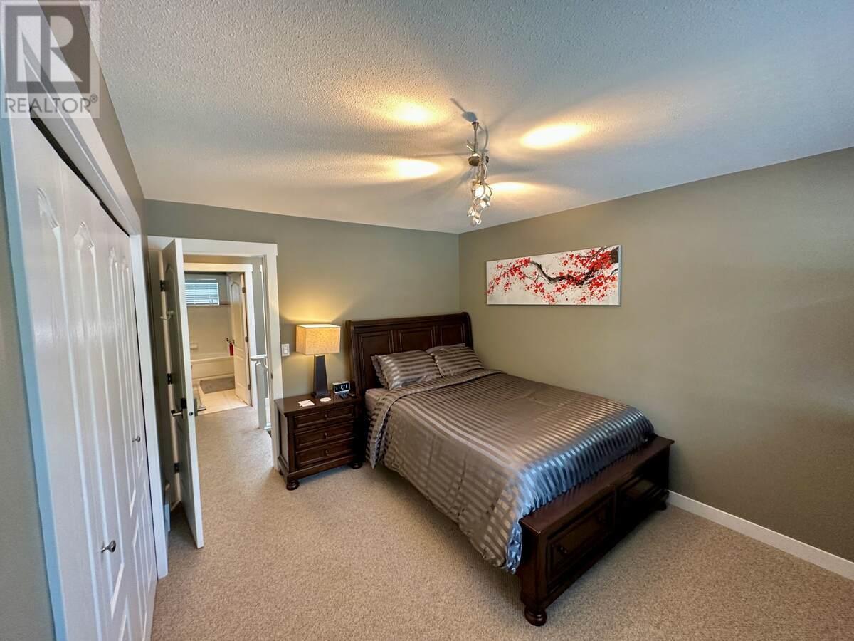 3911 Lakevale Place. Kelowna, British Columbia