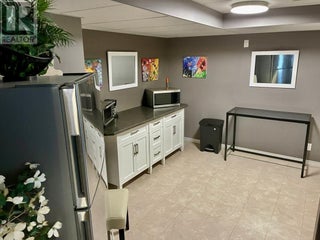 3911 Lakevale Place. Kelowna, British Columbia