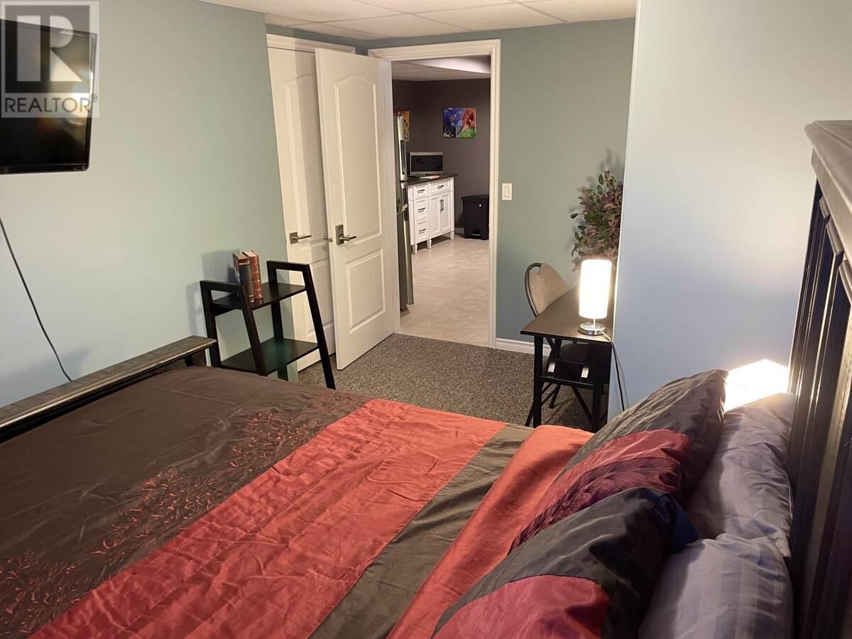 3911 Lakevale Place. Kelowna, British Columbia