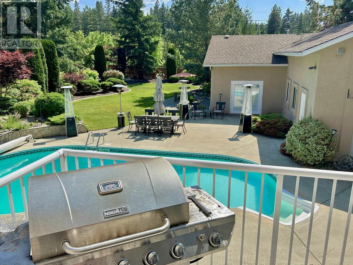 3911 Lakevale Place. Kelowna, British Columbia