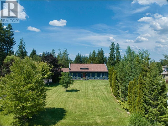 2726 Golf Course Drive, Blind Bay Property Listing: MLS® #10319563