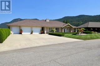 2675 Doebert Road. Blind Bay, British Columbia