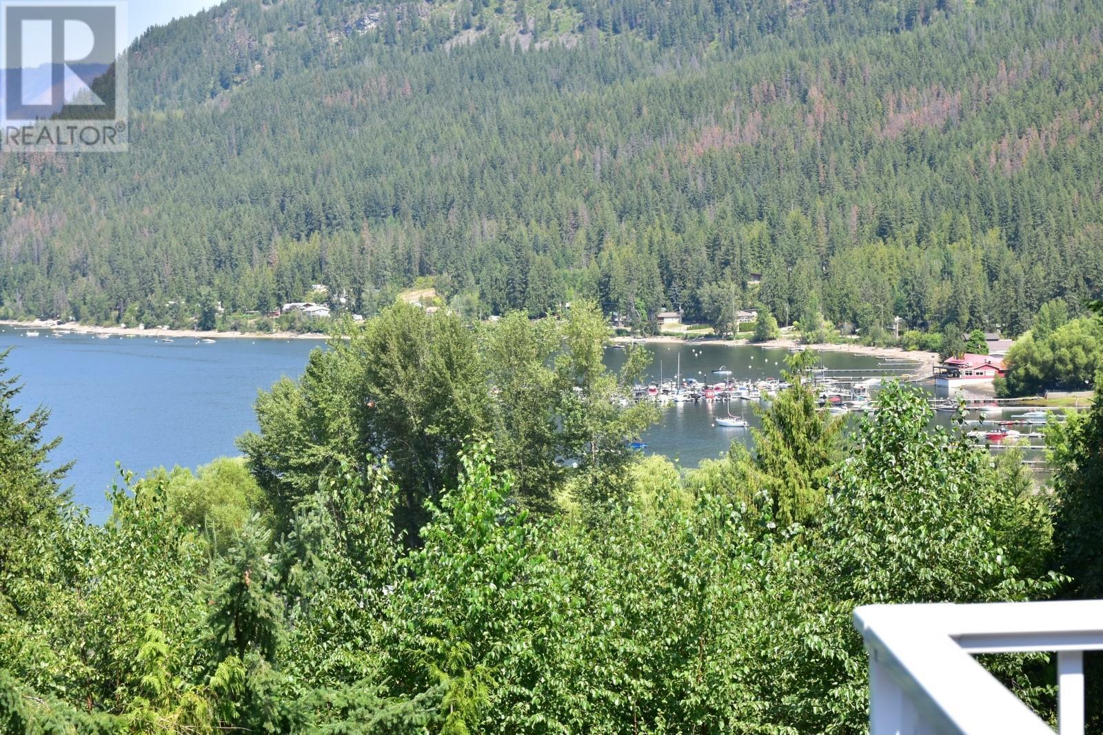 2675 Doebert Road. Blind Bay, British Columbia
