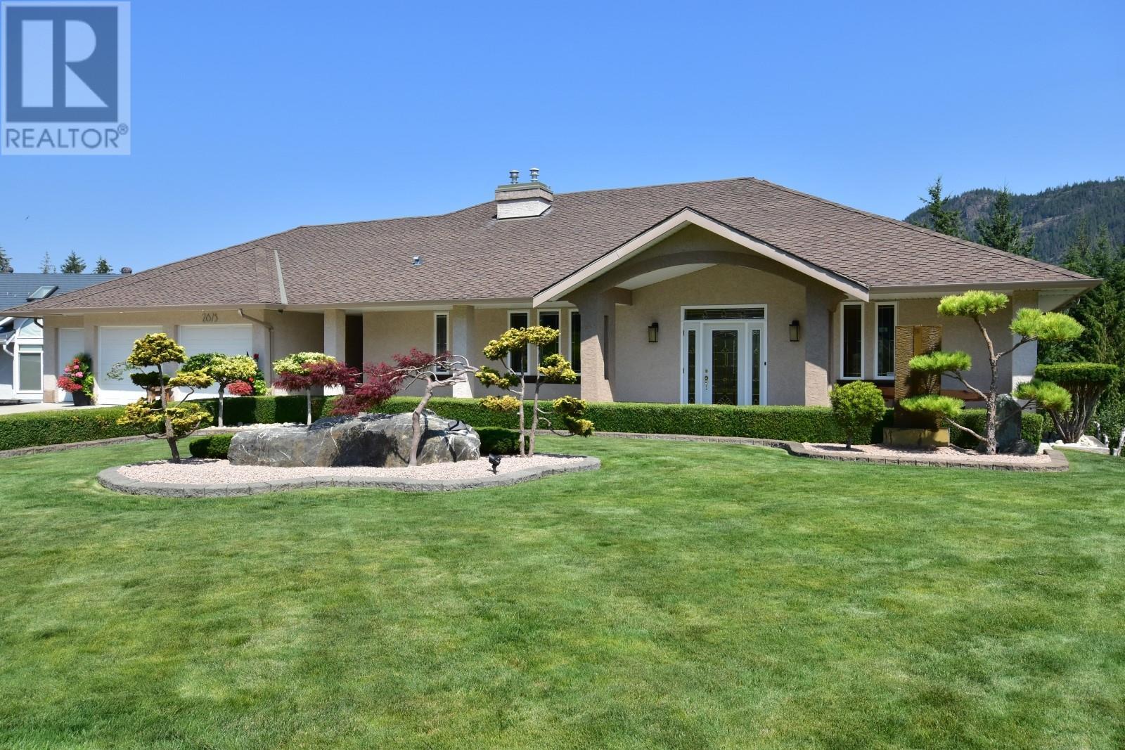 2675 Doebert Road. Blind Bay, British Columbia