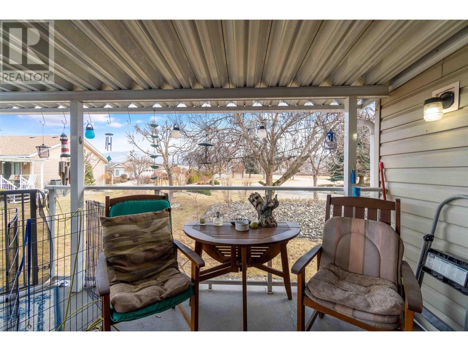 601 Beatty Avenue Nw Unit# 5. Salmon Arm, British Columbia