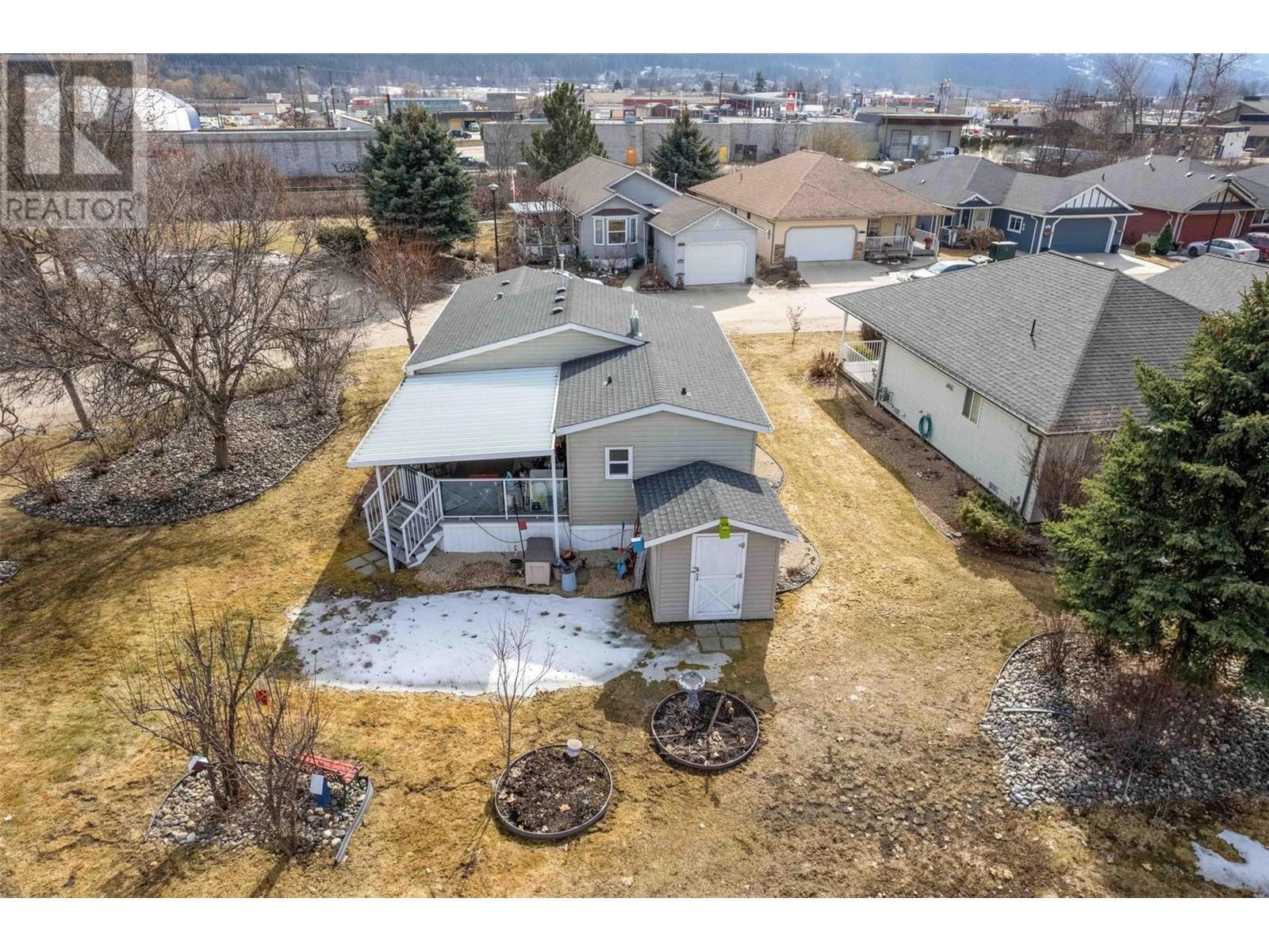 601 Beatty Avenue Nw Unit# 5. Salmon Arm, British Columbia