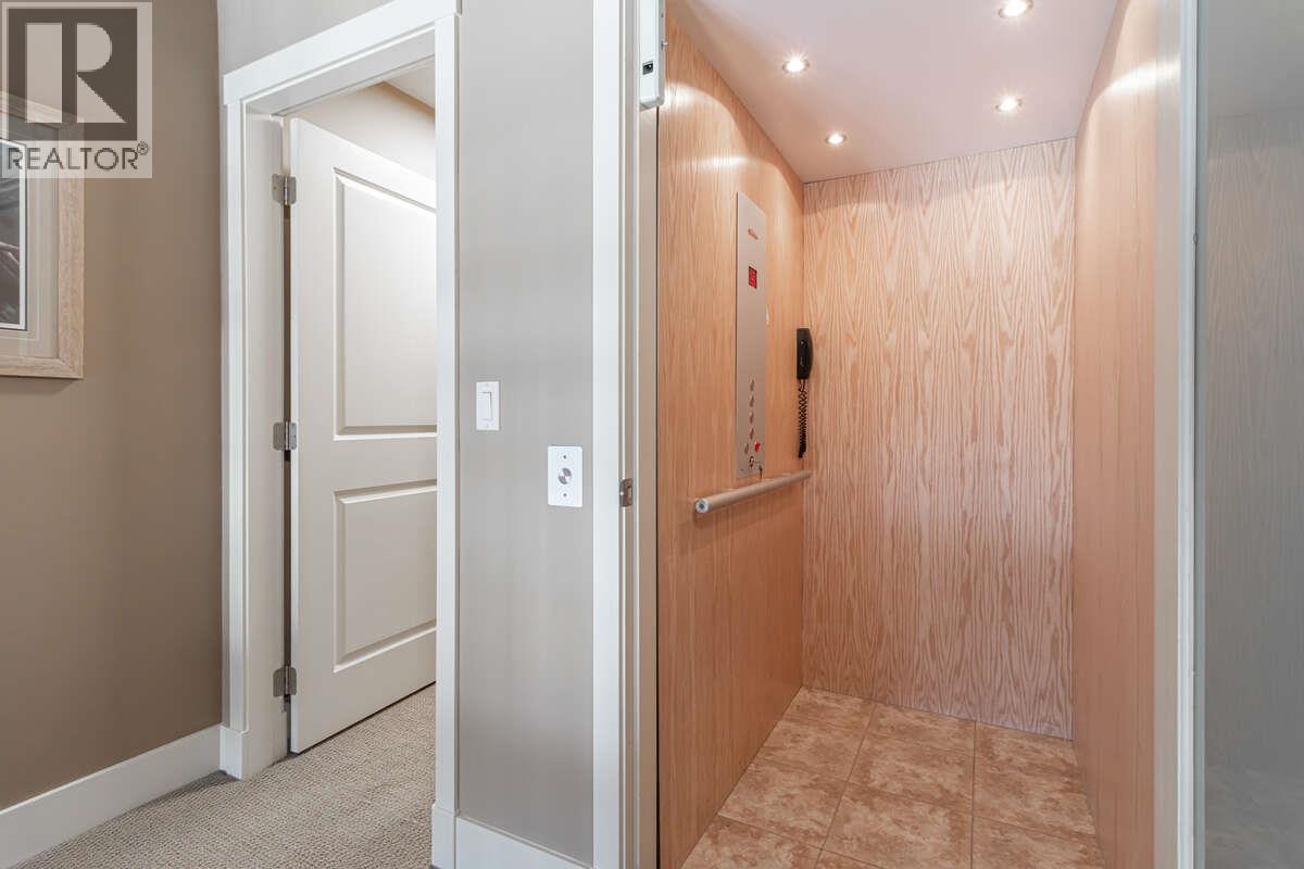 3359 Cougar Road Unit# 5. West Kelowna, British Columbia