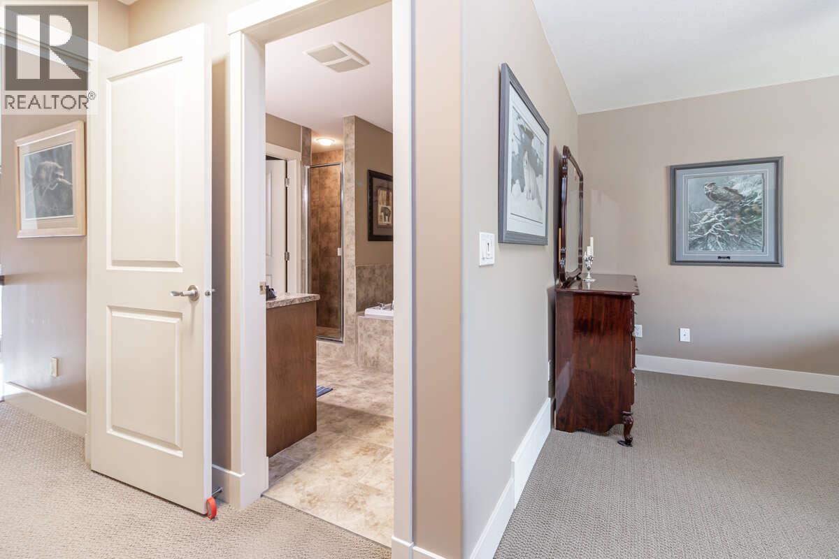 3359 Cougar Road Unit# 5. West Kelowna, British Columbia