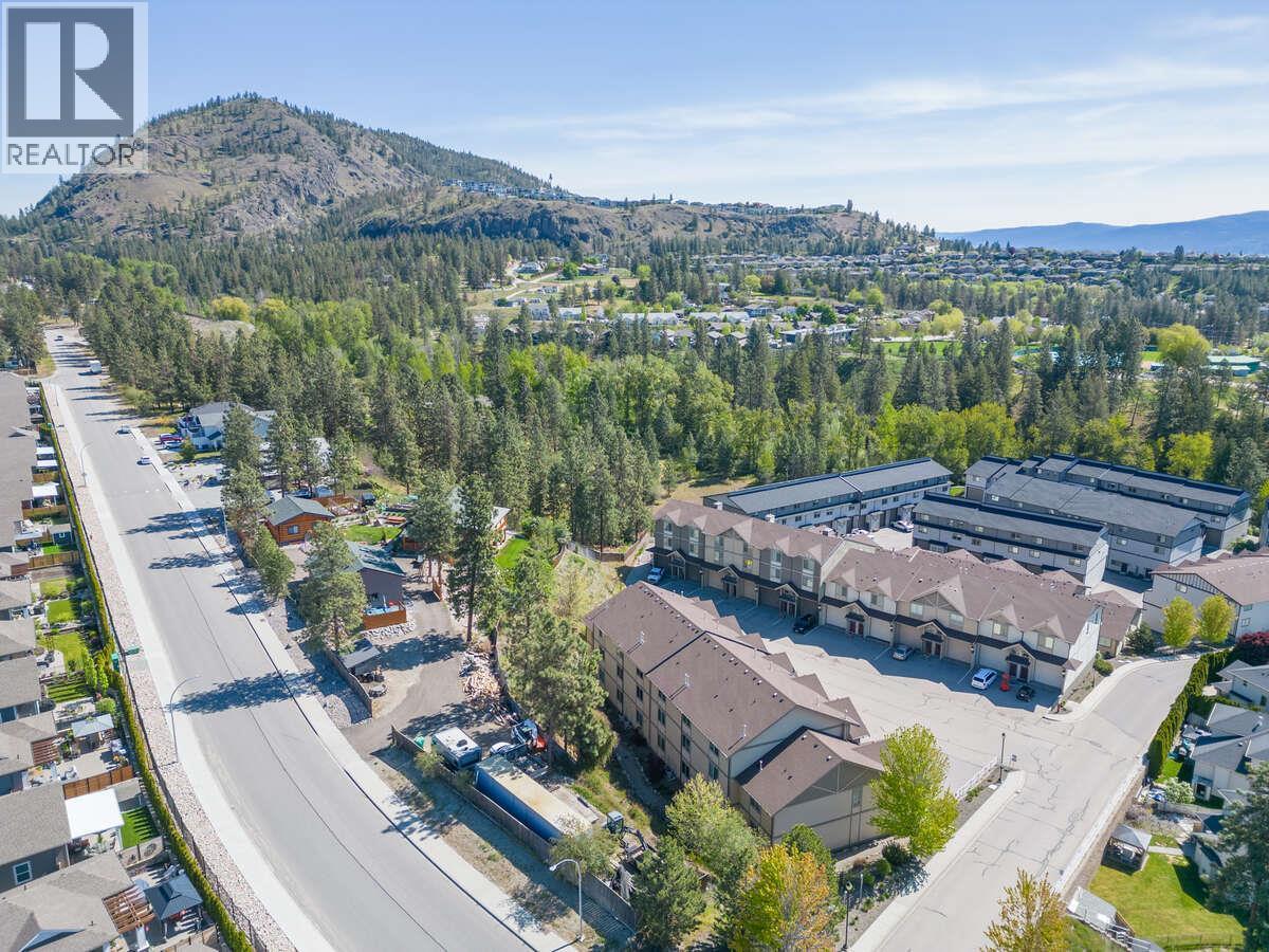 3359 Cougar Road Unit# 5. West Kelowna, British Columbia