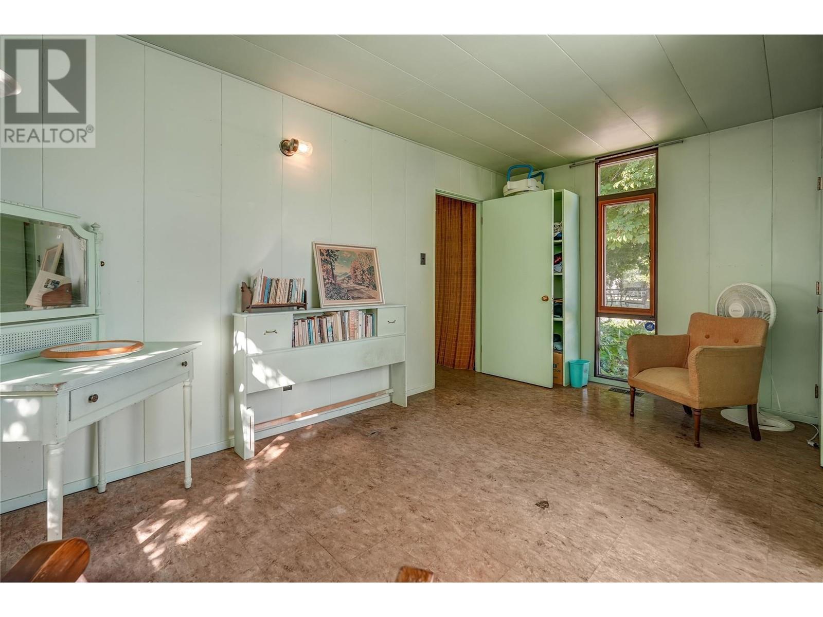 7413 Kirk Avenue. Summerland, British Columbia