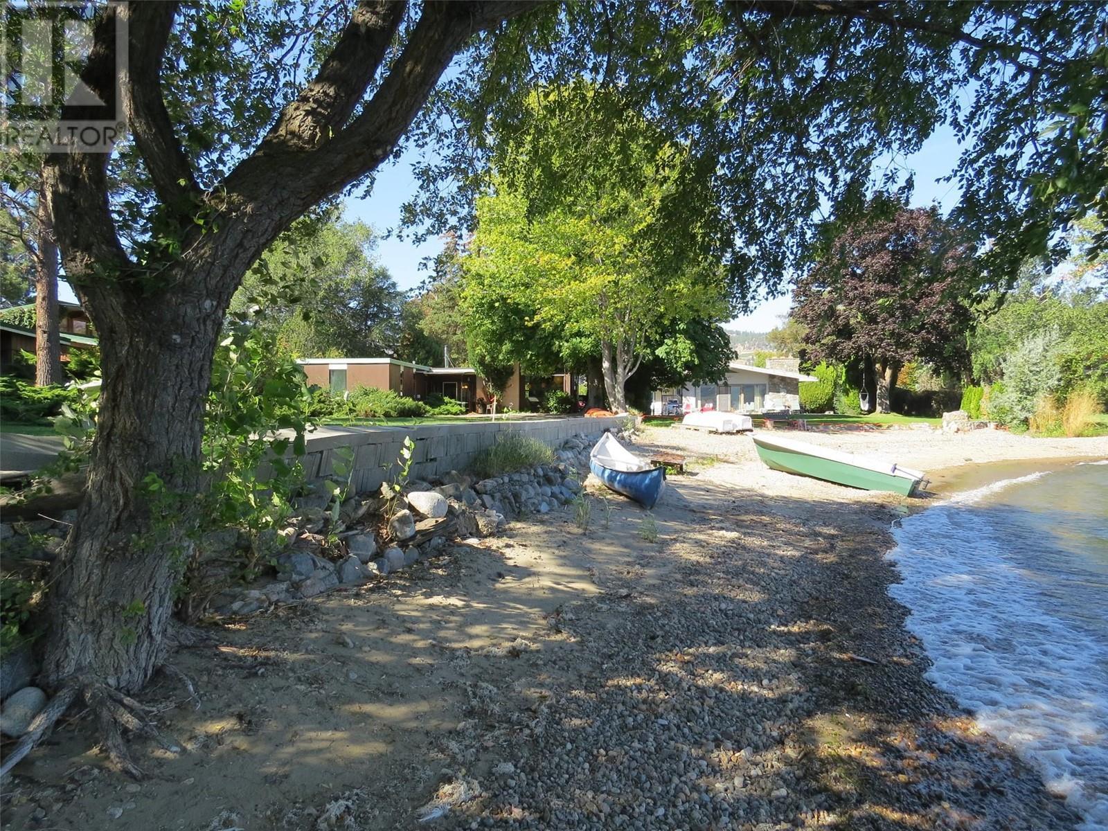 7413 Kirk Avenue. Summerland, British Columbia