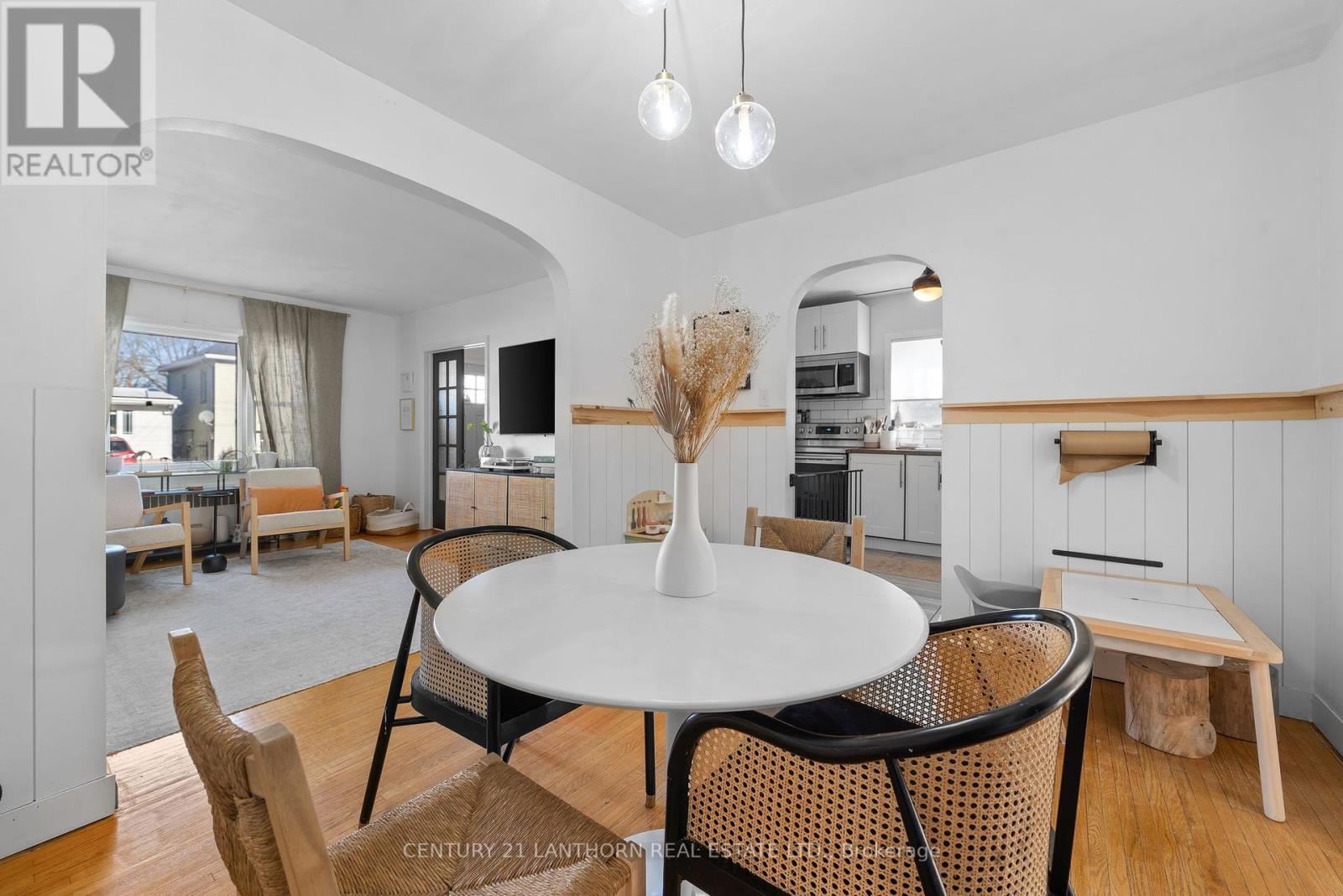 137 Catharine Street Home for Sale in Belleville Real Estate