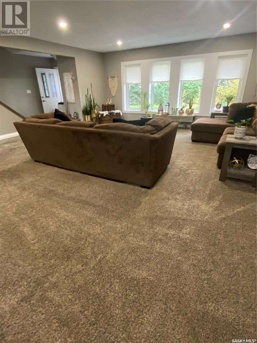 Fillmore Acreage (13.6 Acres) Home for Sale in Fillmore Rm No. 96