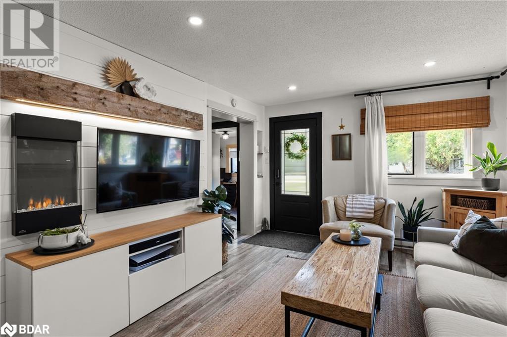 326 Millard Street South Ward Home for Sale in Orillia Real Estate