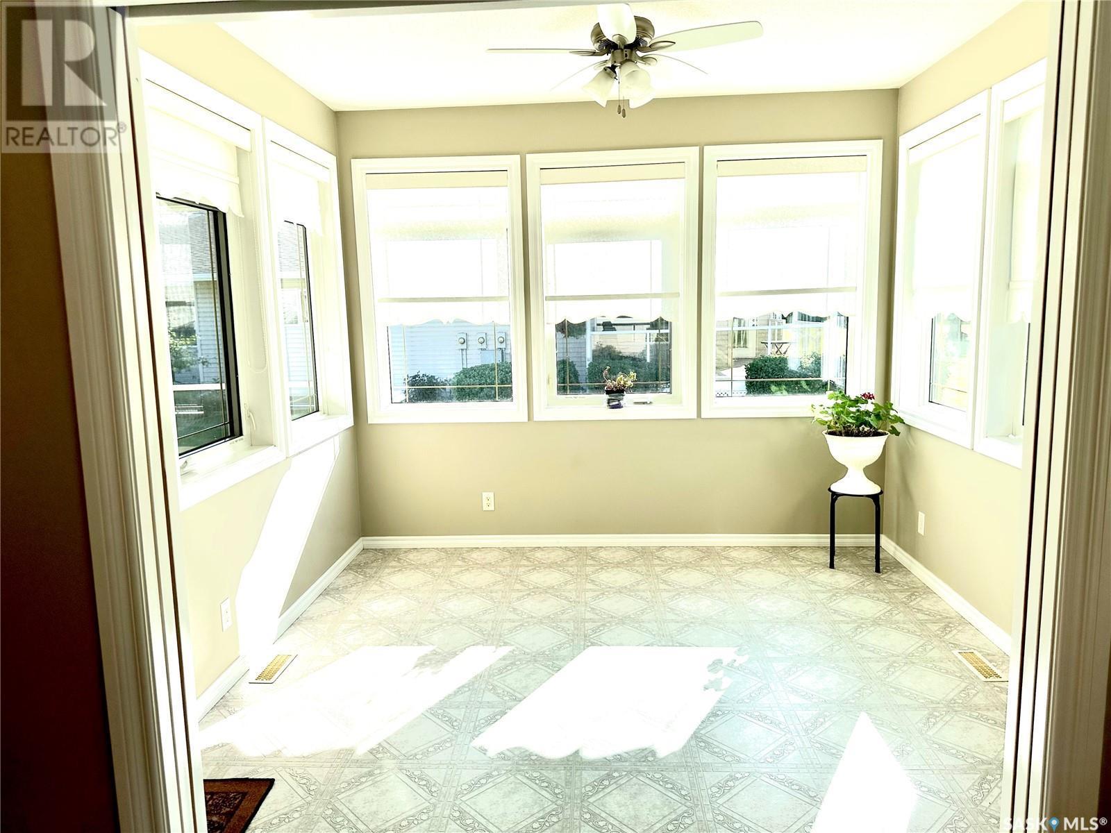 9 318 1st Street S Home for Sale in Waldheim Real Estate