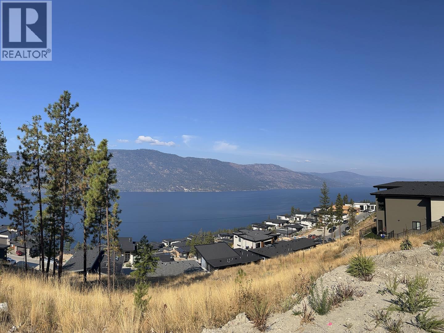 3700 Mckinley Beach Drive Unit# 6. Kelowna, British Columbia