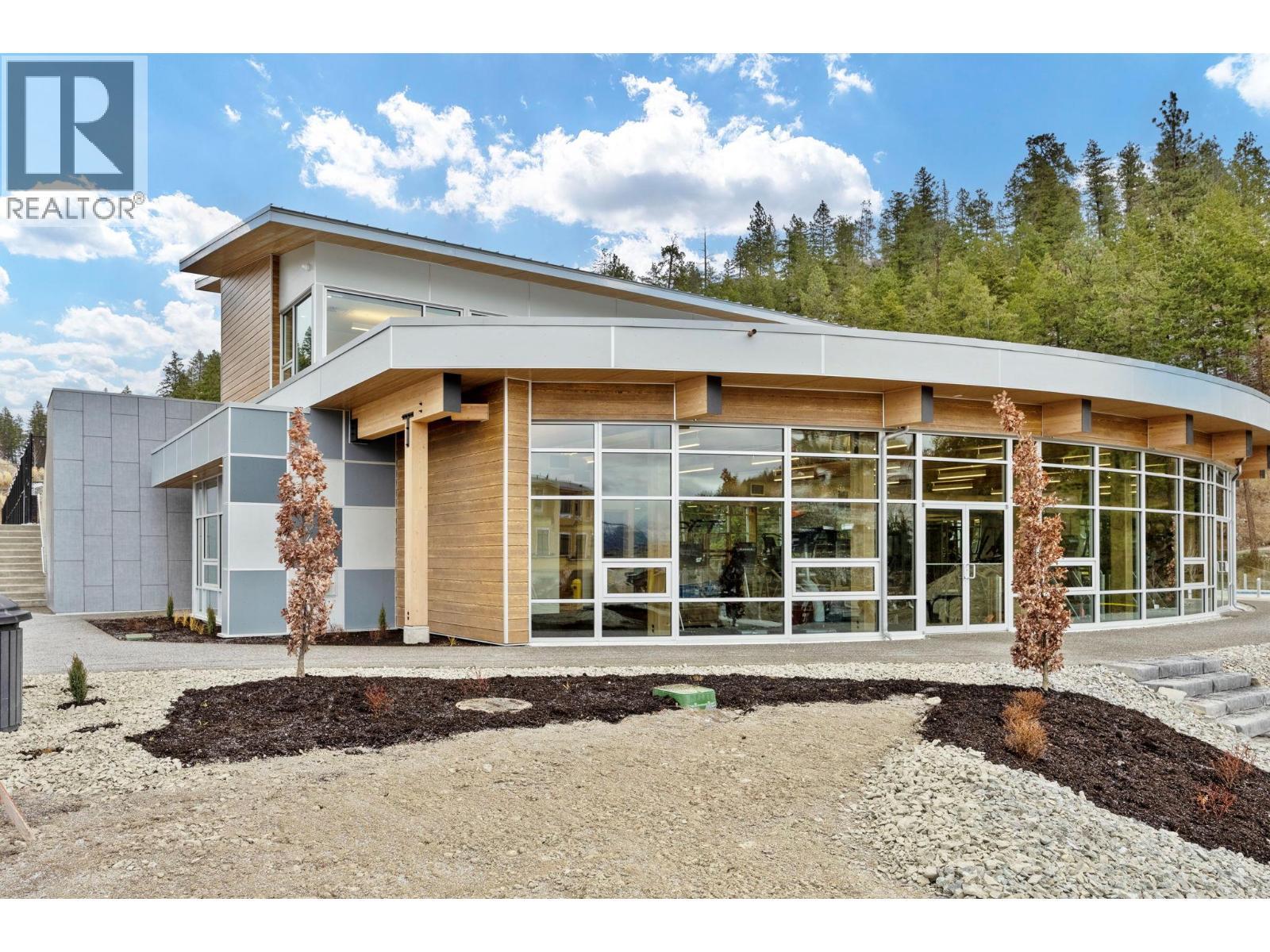 3700 Mckinley Beach Drive Unit# 6. Kelowna, British Columbia