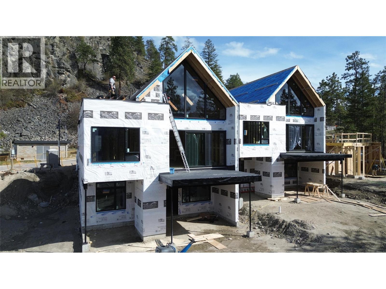 3700 Mckinley Beach Drive Unit# 6. Kelowna, British Columbia