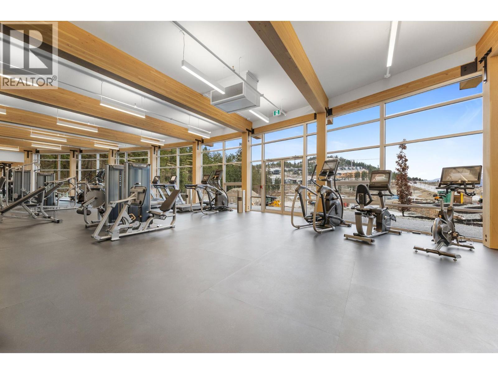 3700 Mckinley Beach Drive Unit# 6. Kelowna, British Columbia